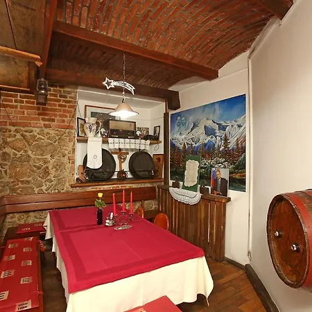 Gostilna In Prenocisca Gedzo 3* Novo Mesto