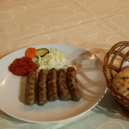 Gostilna In Prenocisca Gedzo 3*