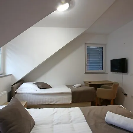 Gostilna In Prenocisca Gedzo Novo Mesto